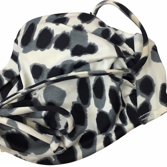 VICTORIA’S SECRET Bikini Top Halter Tie Neck Animal Print Leopard Cheetah 32B - Picture 10 of 15